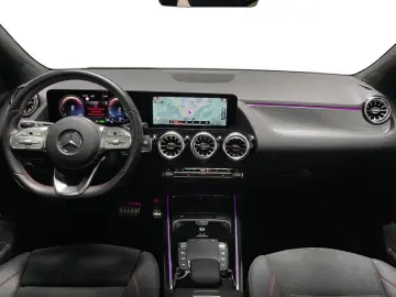 MERCEDES-BENZ GLA 250 e AMG AMG MBUX Night Fahrassis…
