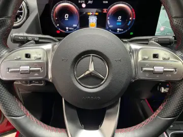 MERCEDES-BENZ GLA 250 e AMG AMG MBUX Night Fahrassis…
