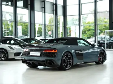 AUDI R8 Spyder qu performance CARBON-PAKET RAUTEN 1.H