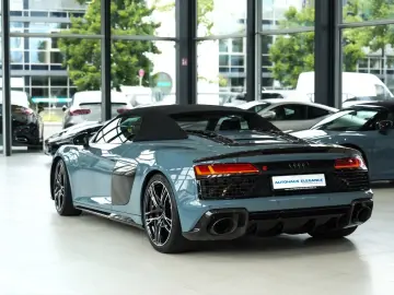 AUDI R8 Spyder qu performance CARBON-PAKET RAUTEN 1.H