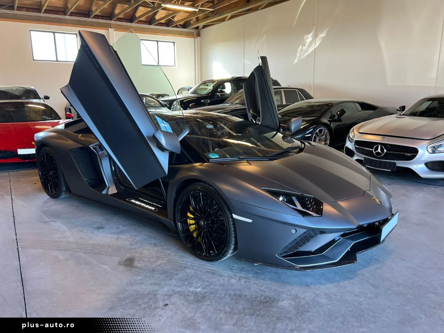 LAMBORGHINI Aventador S Roadster-TOP-LEASING-FINANZIERUNG-