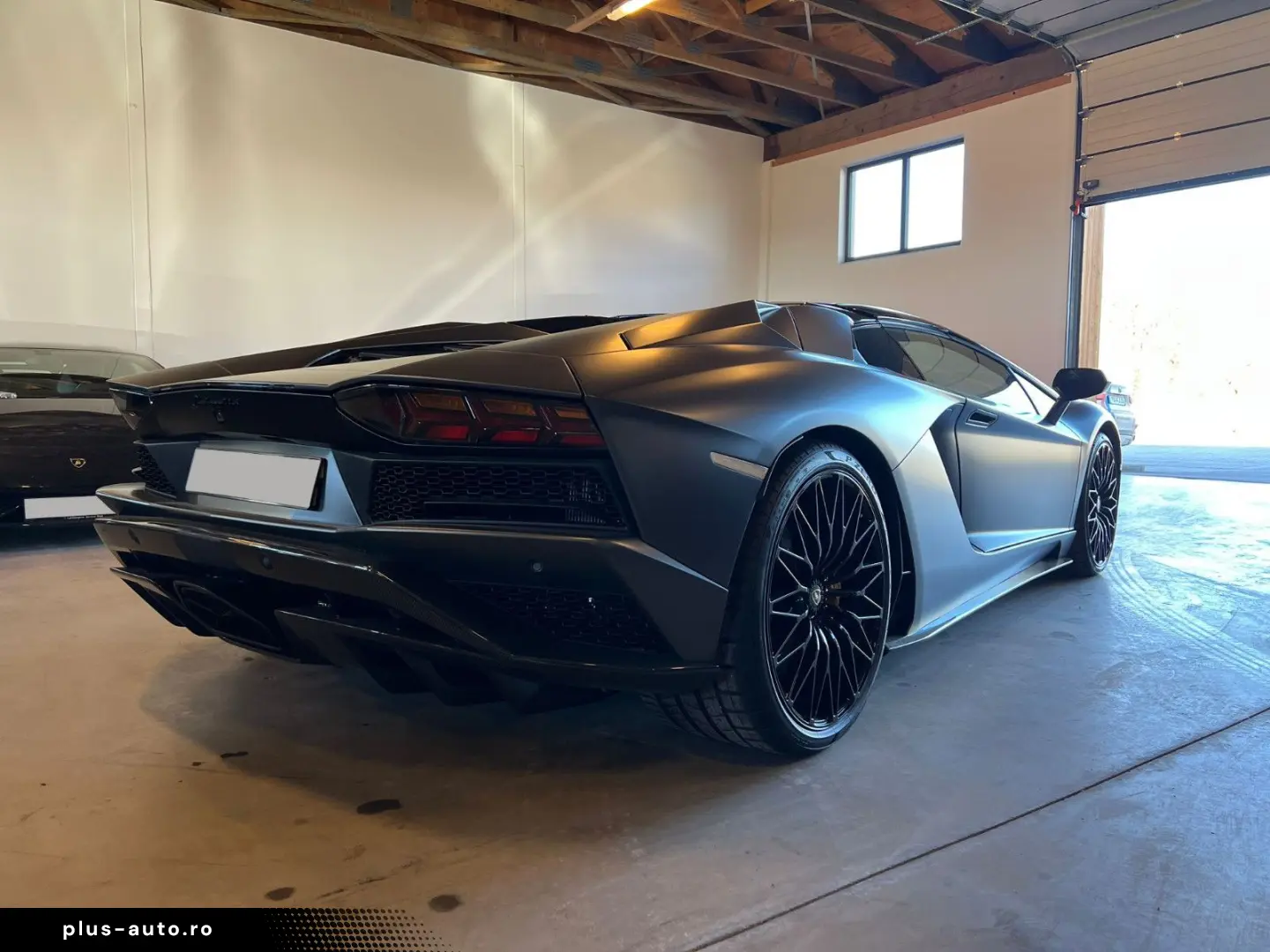 LAMBORGHINI Aventador S Roadster-TOP-LEASING-FINANZIERUNG-