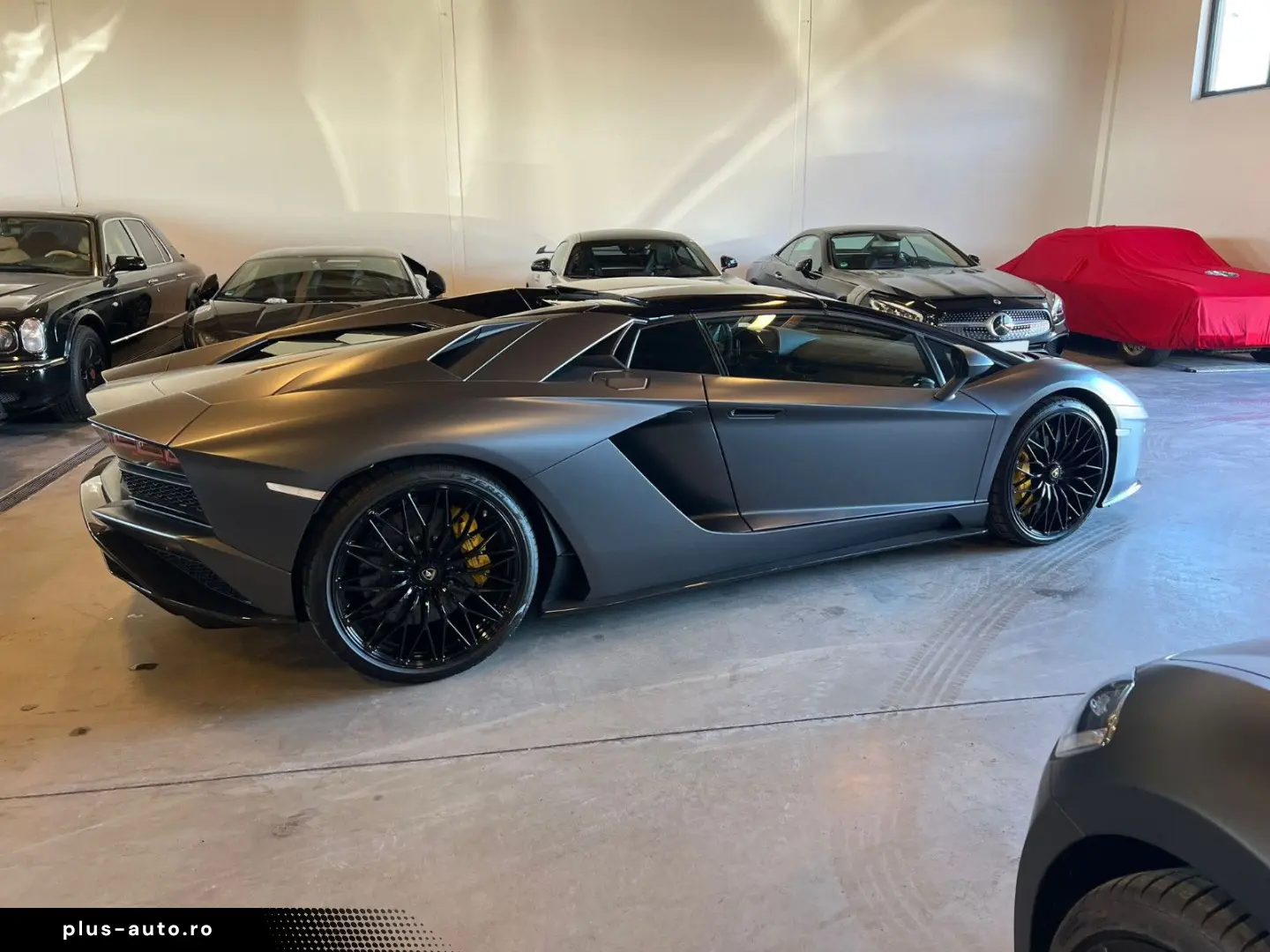 LAMBORGHINI Aventador S Roadster-TOP-LEASING-FINANZIERUNG-