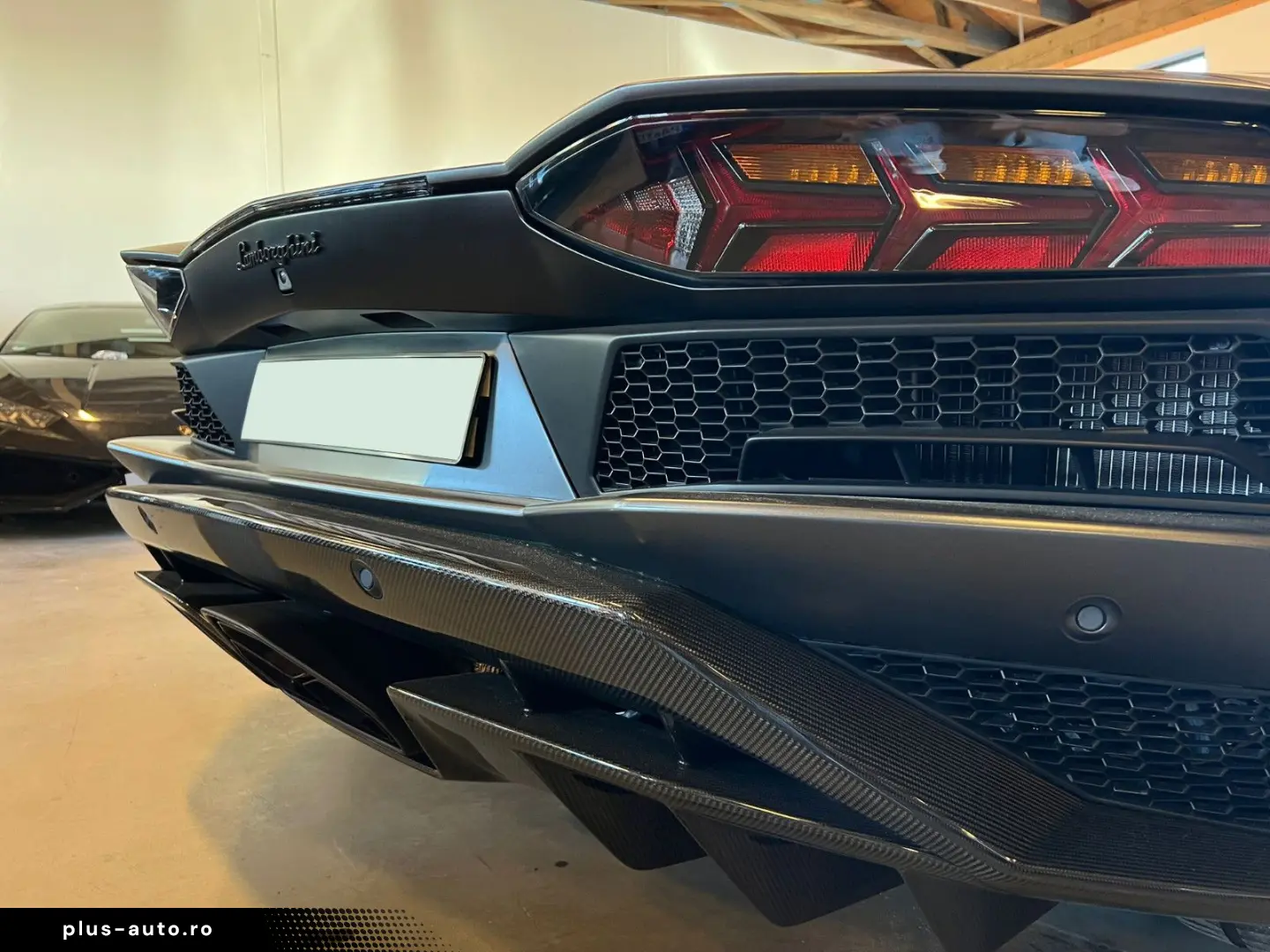 LAMBORGHINI Aventador S Roadster-TOP-LEASING-FINANZIERUNG-