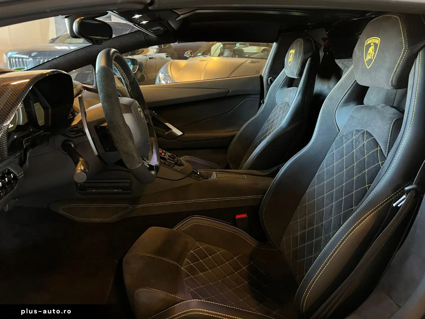 LAMBORGHINI Aventador S Roadster-TOP-LEASING-FINANZIERUNG-
