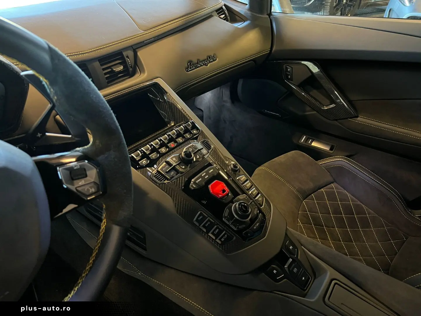 LAMBORGHINI Aventador S Roadster-TOP-LEASING-FINANZIERUNG-
