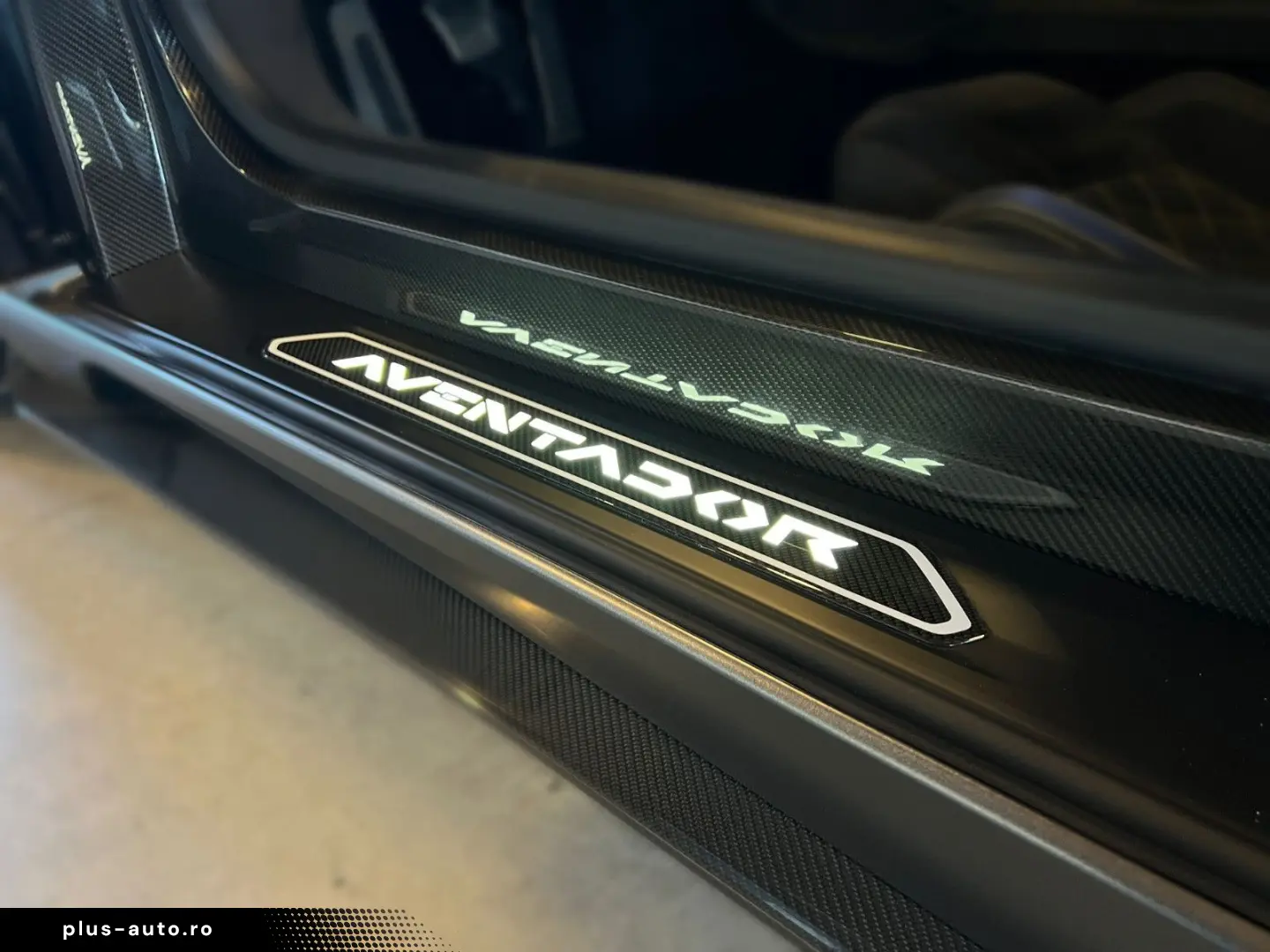 LAMBORGHINI Aventador S Roadster-TOP-LEASING-FINANZIERUNG-