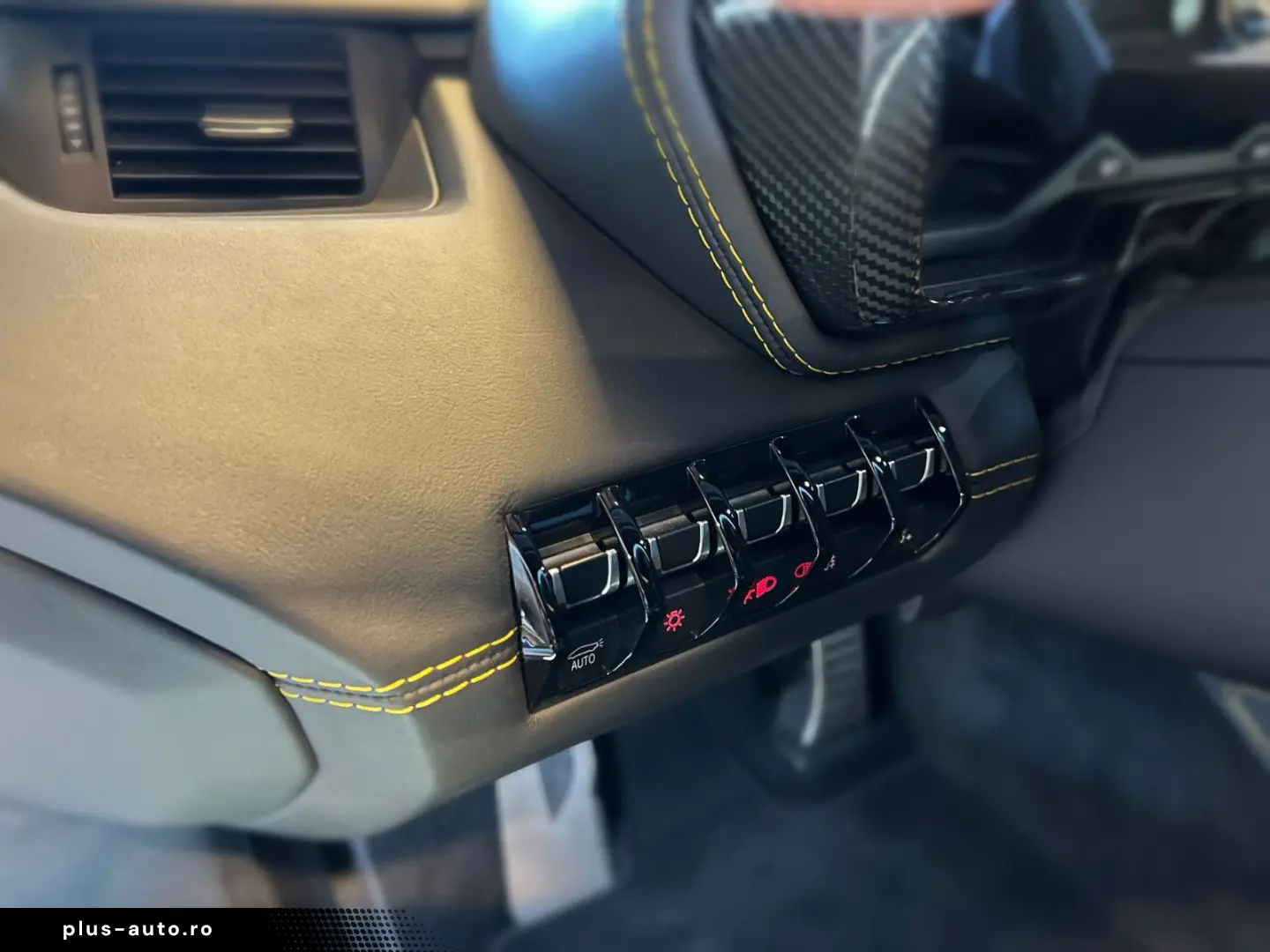 LAMBORGHINI Aventador S Roadster-TOP-LEASING-FINANZIERUNG-