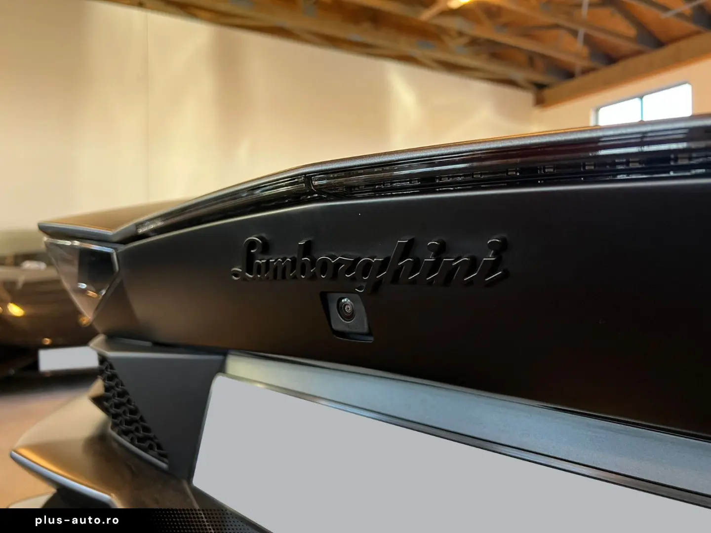 LAMBORGHINI Aventador S Roadster-TOP-LEASING-FINANZIERUNG-