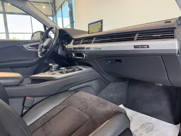 AUDI Q7 50TDI quattro VIRTUAL PANO AHK ALCANTARA KAME
