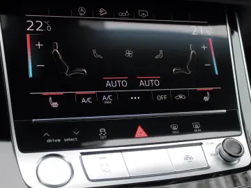 AUDI Q7 1.HAND!  FACELIFT  LEDER KAMERA VIRTUAL SOUND