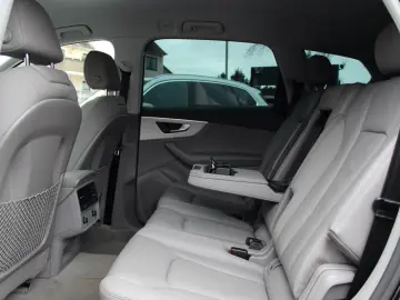 AUDI Q7 1.HAND!  FACELIFT  LEDER KAMERA VIRTUAL SOUND