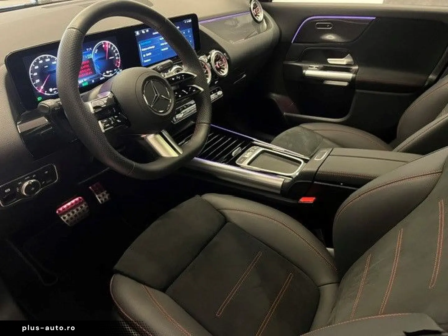 MERCEDES-BENZ GLA 250e AMG-Line Panorama KeylessGo