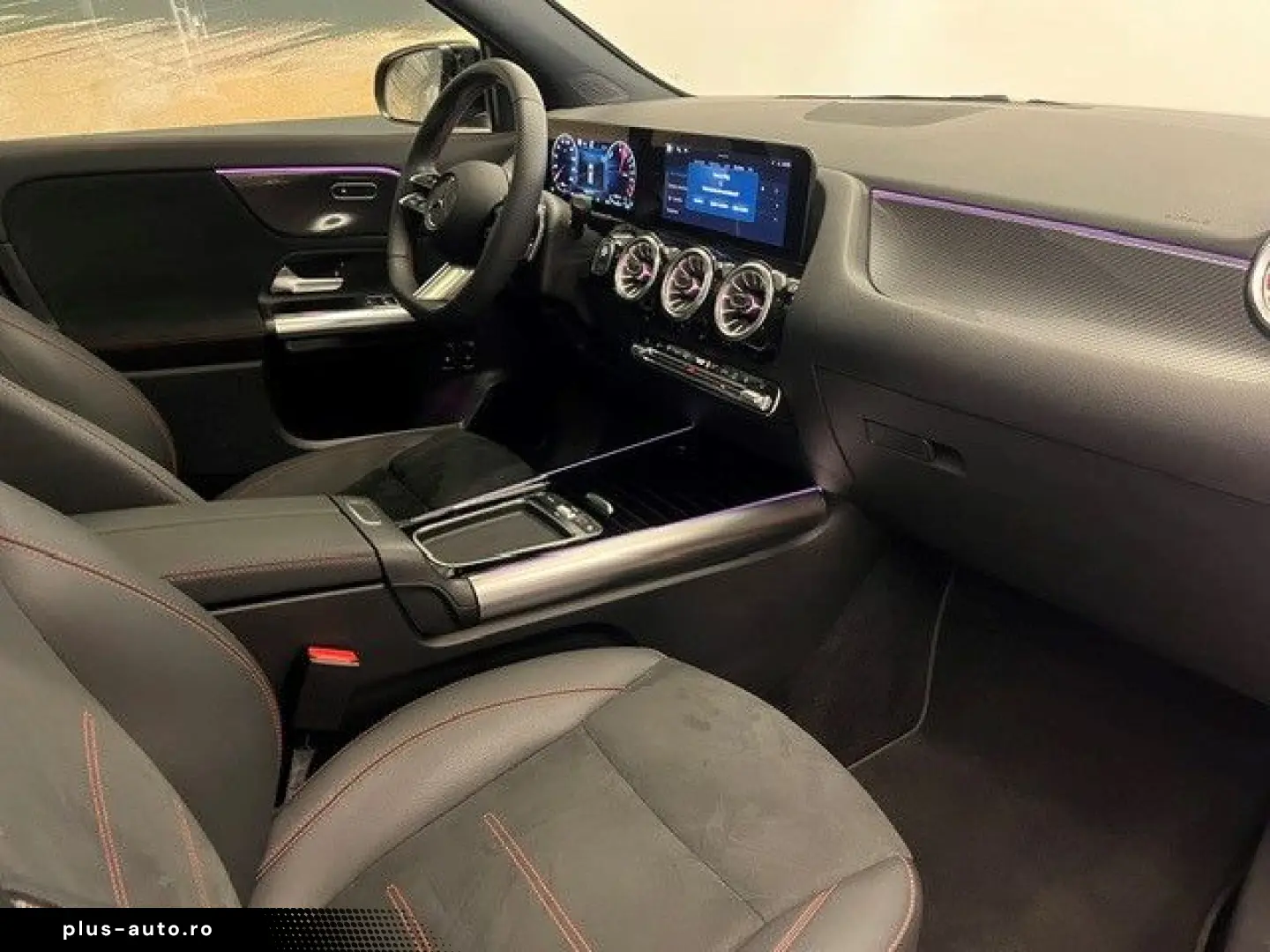 MERCEDES-BENZ GLA 250e AMG-Line Panorama KeylessGo