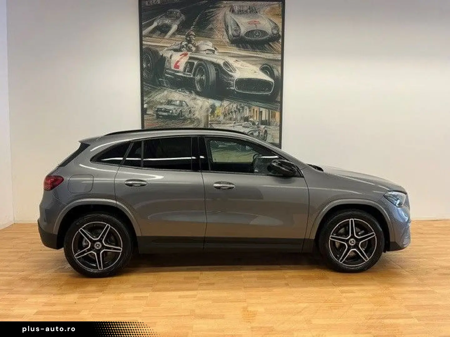 MERCEDES-BENZ GLA 250e AMG-Line Panorama KeylessGo