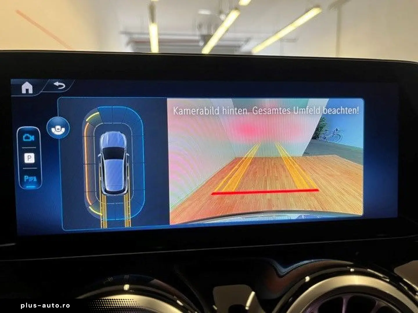 MERCEDES-BENZ GLA 250e AMG-Line Panorama KeylessGo