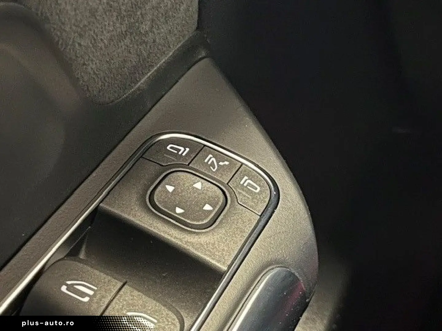 MERCEDES-BENZ GLA 250e AMG-Line Panorama KeylessGo