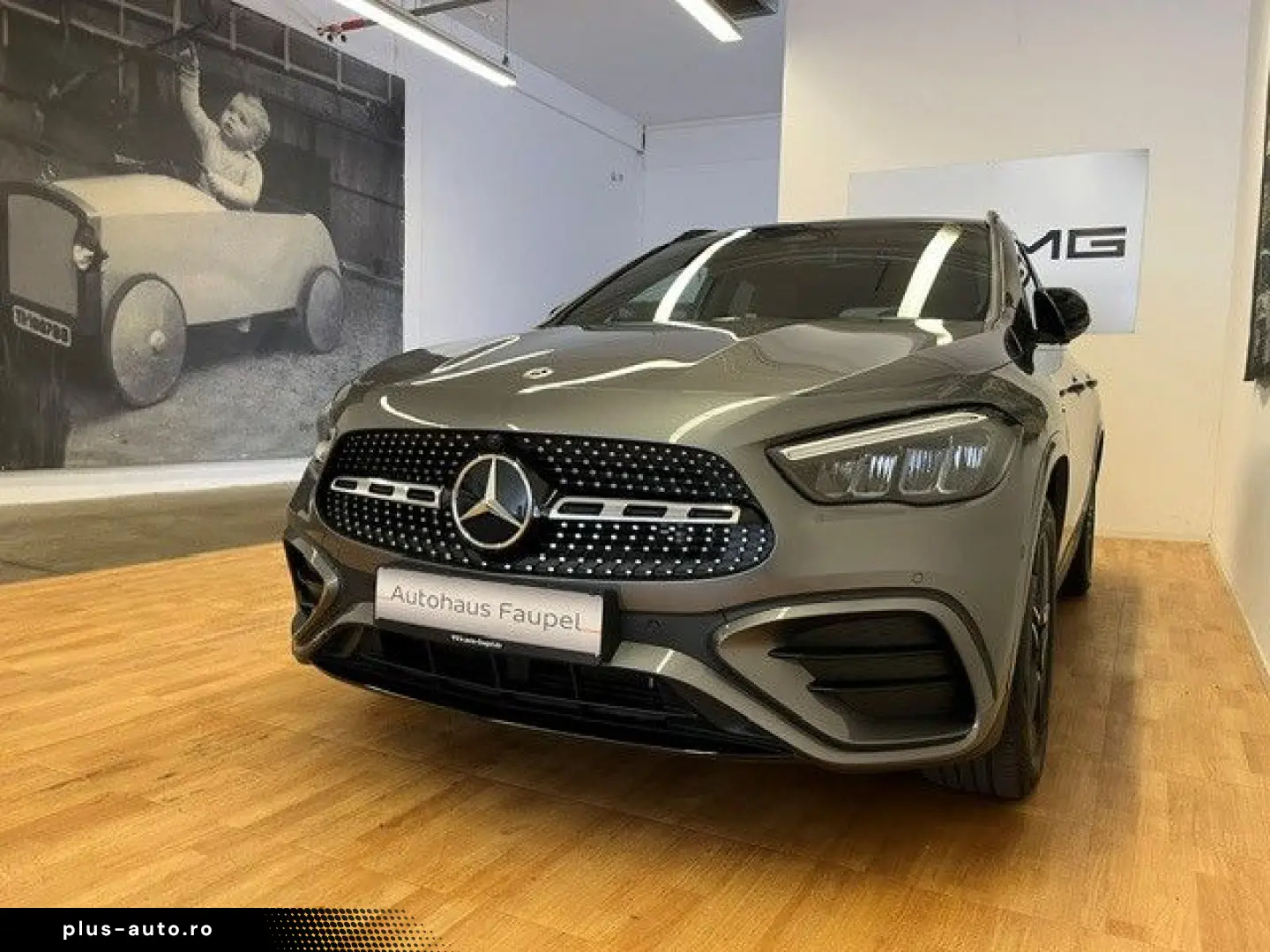 MERCEDES-BENZ GLA 250e AMG-Line Panorama KeylessGo
