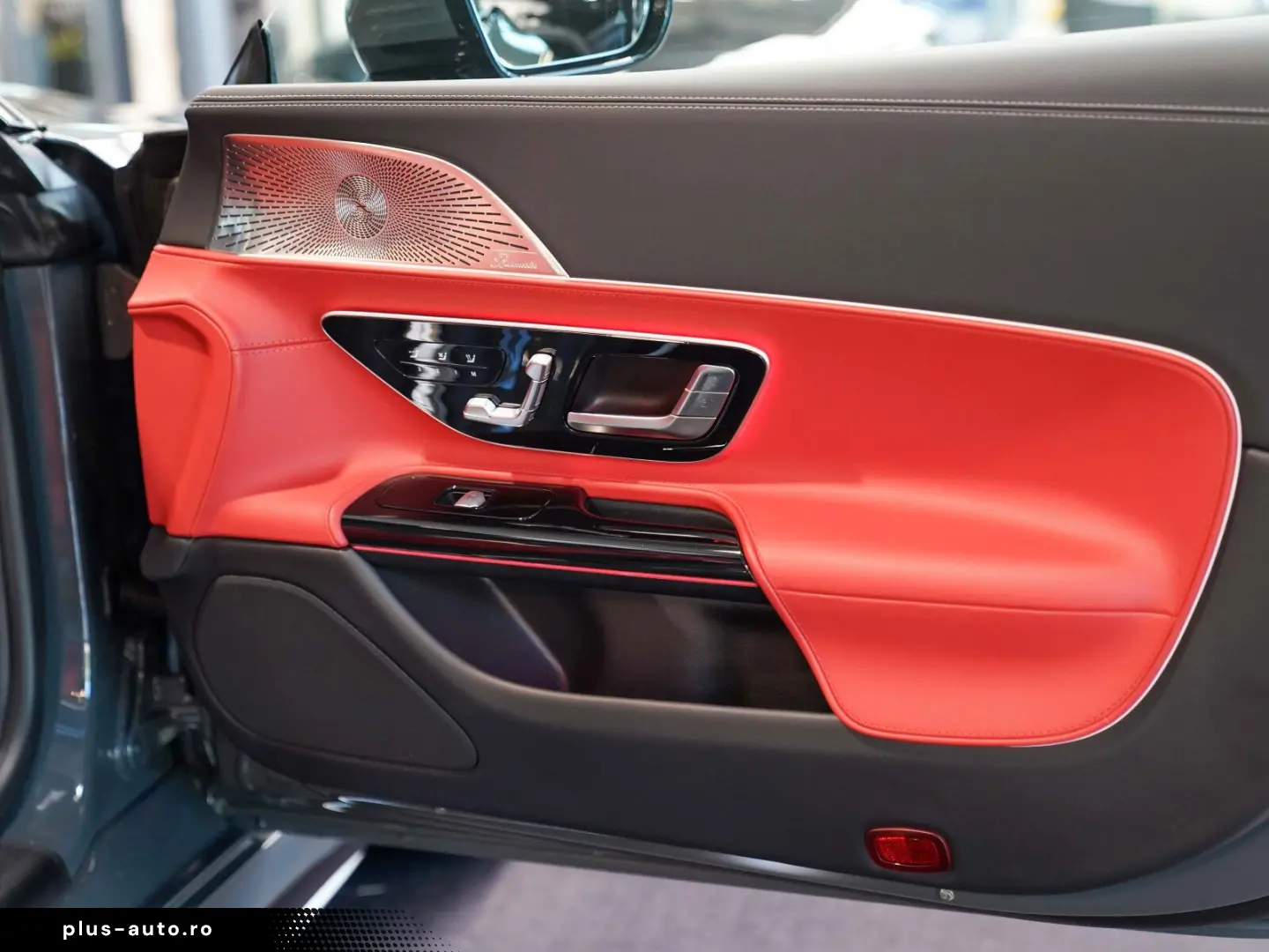 MERCEDES-BENZ SL 63 AMG 4M  silizium classicrot MANU&hellip;