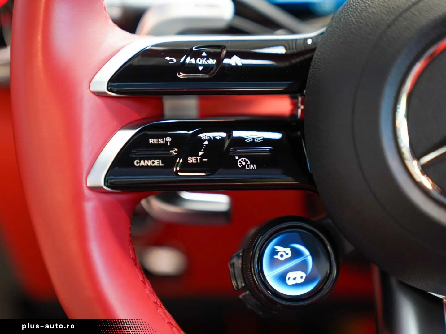 MERCEDES-BENZ SL 63 AMG 4M  silizium classicrot MANU&hellip;