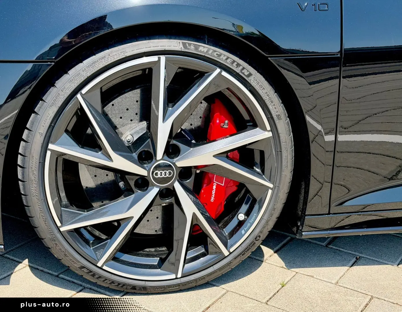 AUDI R8 Spyder 5.2FSI QUAT CARBON PERFORMANCE KERAMIK