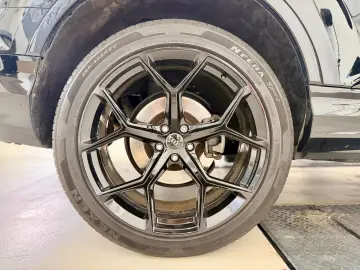 AUDI Q7 50 TDI quattro basis