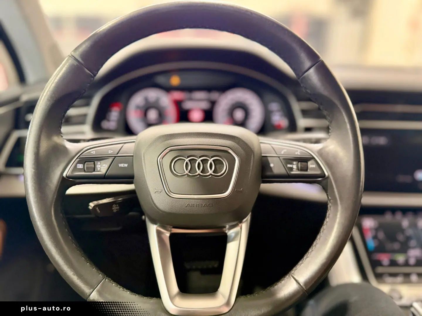 AUDI Q7 50 TDI quattro basis