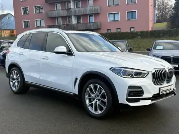 BMW X5 xDrive30d xLine ACC LASER STANDH PANO HiFi