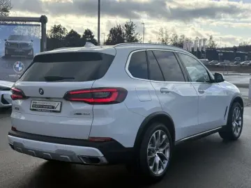 BMW X5 xDrive30d xLine ACC LASER STANDH PANO HiFi