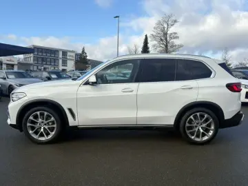 BMW X5 xDrive30d xLine ACC LASER STANDH PANO HiFi