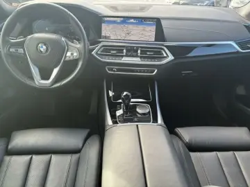 BMW X5 xDrive30d xLine ACC LASER STANDH PANO HiFi
