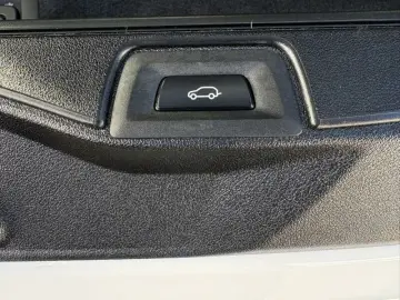 BMW X5 xDrive30d xLine ACC LASER STANDH PANO HiFi