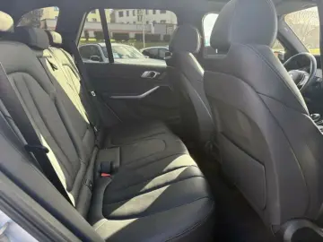 BMW X5 xDrive30d xLine ACC LASER STANDH PANO HiFi