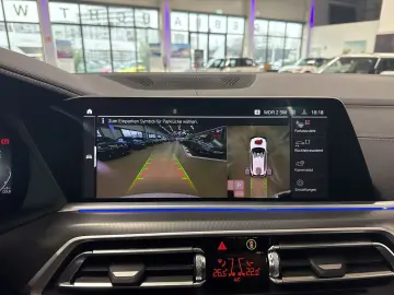 BMW X5 30 d M Sportpaket HUD AD AHK-klappbar El. Pan