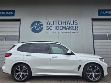 BMW X5 xDrive45e M Sport 21´´Laser AHK Pano 360 HUD