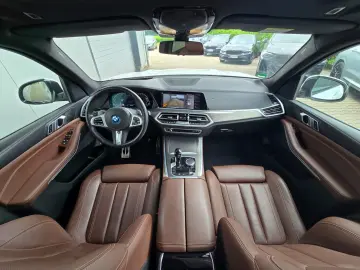 BMW X5 xDrive45e M Sport 21´´Laser AHK Pano 360 HUD