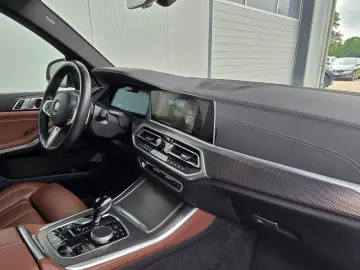 BMW X5 xDrive45e M Sport 21´´Laser AHK Pano 360 HUD
