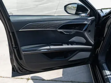 Audi A8 L 60 TFSI V8 QUATTRO