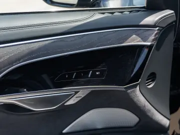 Audi A8 L 60 TFSI V8 QUATTRO