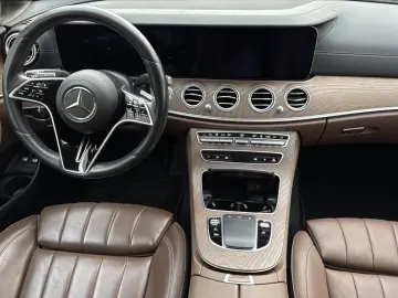 Mercedes-Benz E 300 e Exclusive