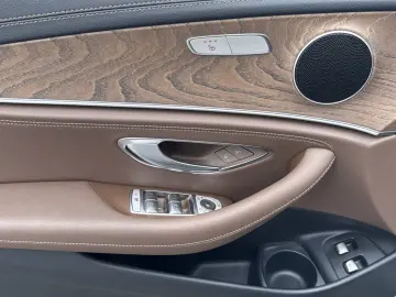 Mercedes-Benz E 300 e Exclusive