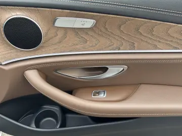 Mercedes-Benz E 300 e Exclusive