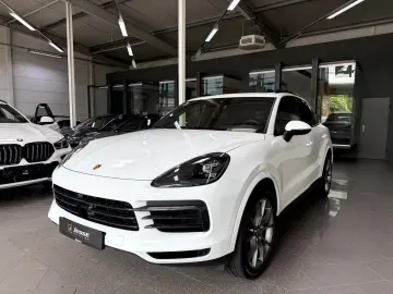 PORSCHE Cayenne 3.0 V6  Pano Approved 04.29 Vierradlenk.