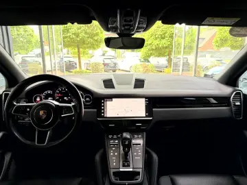 PORSCHE Cayenne 3.0 V6  Pano Approved 04.29 Vierradlenk.