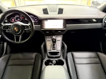 PORSCHE Cayenne 3.0 V6  Pano Approved 04.29 Vierradlenk.