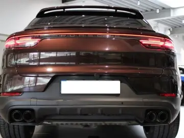 PORSCHE Cayenne Coupe E-Hybrid Platinum Edition Pano LED