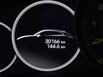 PORSCHE Cayenne Coupe E-Hybrid Platinum Edition Pano LED