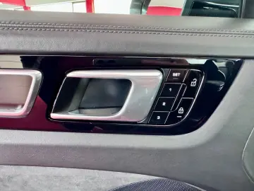 PORSCHE Cayenne GTS SportAbgas Pano ACC 360 Luft HeadUp