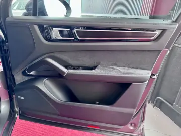 PORSCHE Cayenne GTS SportAbgas Pano ACC 360 Luft HeadUp