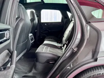 PORSCHE Cayenne GTS SportAbgas Pano ACC 360 Luft HeadUp